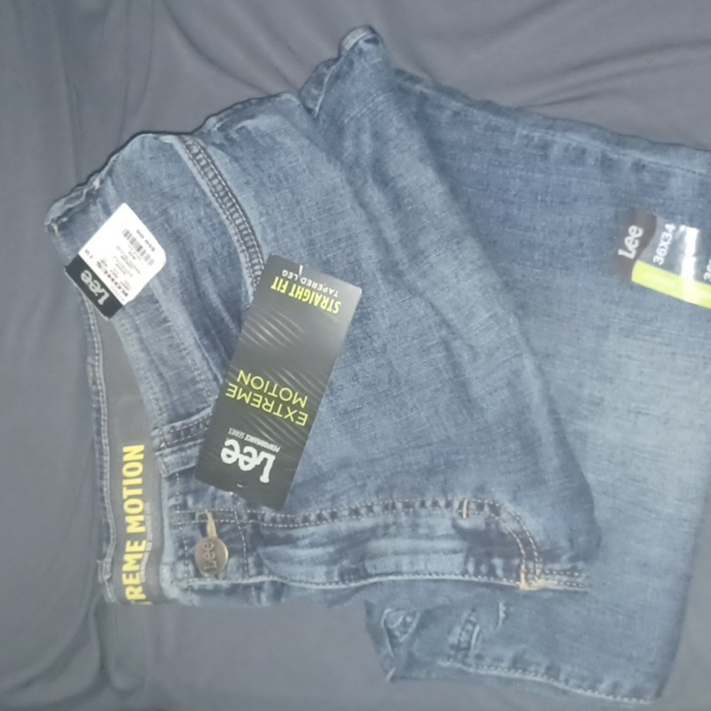 Mens Lee performance series extreme motion straight fit, tapered leg 36x34